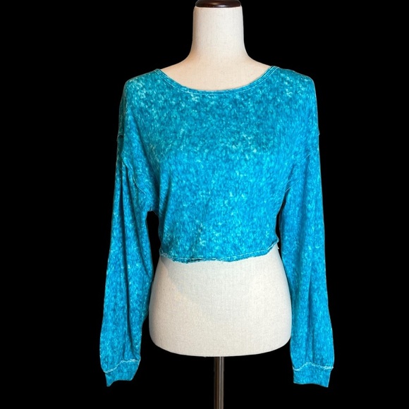 Free People Movement Backstage Open Back Cropped Shirt size S - Picture 2 of 8